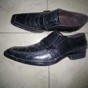 Mens shoes